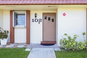 5780 Fernley Dr Drive, West Palm Beach, FL 33415 - MLS#B26020756