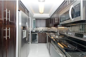 333 21st Avenue, Deerfield Beach, FL 33441 - MLS#B26020787