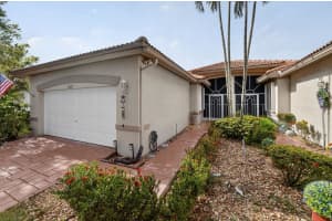 9572 Crescent View Dr Drive, Boynton Beach, FL 33437 - MLS#B26020788