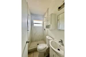424 15th Terrace, Fort Lauderdale, FL 33311 - MLS#B26020823