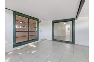 1020 Manor Drive, Palm Springs, FL 33461 - MLS#B26020850
