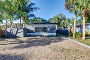1005 17th Court, Fort Lauderdale, FL 33305 - MLS#B26020880