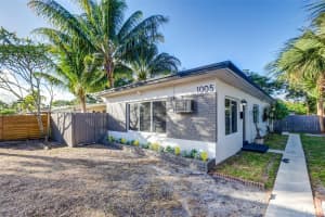 1005 17th Court, Fort Lauderdale, FL 33305 - MLS#B26020880