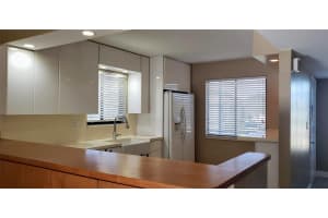 331 Lakeview Drive, Weston, FL 33326 - MLS#B26020966