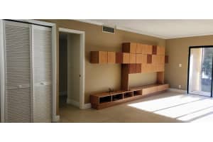 331 Lakeview Drive, Weston, FL 33326 - MLS#B26020966