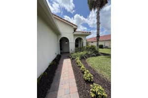 11304 Mountain Ash Circle, Port Saint Lucie, FL 34987 - MLS#B26020978