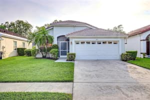 662 Lake Wellington Drive, Wellington, FL 33414 - MLS#B26020982