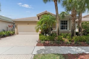 2257 Egret Cove Drive, West Palm Beach, FL 33411 - MLS#B26021004