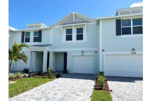 612 Salisbury Circle, Fort Pierce, FL 34982 - MLS#B26021032