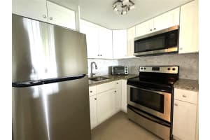 251 6th Avenue, Pompano Beach, FL 33060 - MLS#B26021035