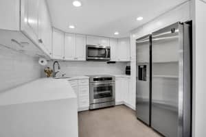8291 Thames Boulevard, Boca Raton, FL 33433 - MLS#B26021049
