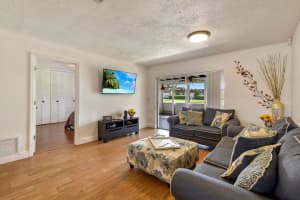 5800 W Fernley Dr W W 64, Greenacres, FL 33415, Greenacres, FL 33415 - MLS#B26021057