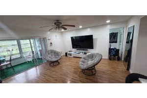 725 Lori Drive, Palm Springs, FL 33461 - MLS#B26021059