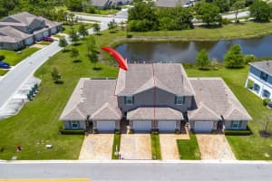 696 Waters Edge Lane, Port St Lucie, FL 34983 - MLS#B26021087