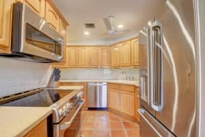 4666 Fountains Drive, Lake Worth, FL 33467 - MLS#B26021104