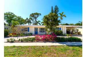 323 Pinewood Street, Lantana, Fl 33462, Lantana