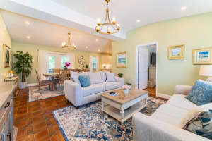 323 Pinewood Street, Lantana, FL 33462 - MLS#B26021107