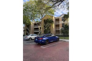 8204 24th Street, Coral Springs, FL 33065 - MLS#B26021108