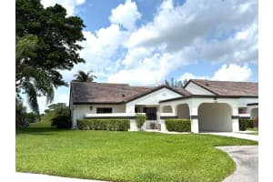 5558 Parkwalk Circle, Boynton Beach, FL 33472 - MLS#B26021123