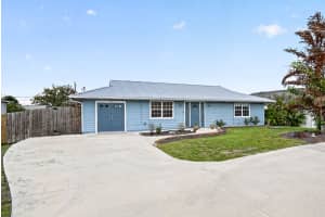 1146 Del Rio Boulevard, Port Saint Lucie, FL 34953 - MLS#B26021142