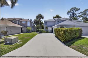 936 Honeytree Lane, Wellington, FL 33414 - MLS#B26021143