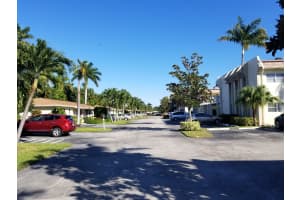 638 Snug Harbor Drive, Boynton Beach, FL 33435 - MLS#B26021144