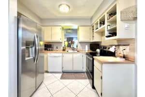 7006 Huntington Lane, Delray Beach, FL 33446 - MLS#B26021159