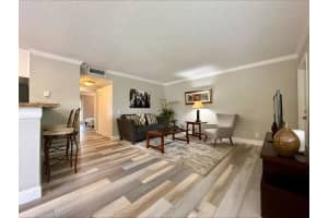 711 Forest Club Drive, Wellington, FL 33414 - MLS#B26021188
