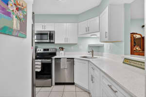 1176 Bayshore Drive, Fort Pierce, FL 34949 - MLS#B26021227