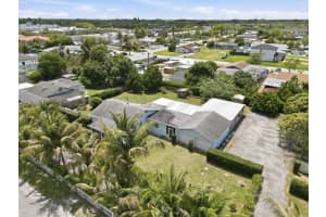 683 Mercury Street, West Palm Beach, FL 33406 - MLS#B26021264