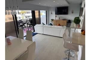 330 20th Avenue, Deerfield Beach, FL 33441 - MLS#B26021302