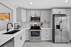 12875 Spinnaker Lane, Wellington, FL 33414 - MLS#B26021370