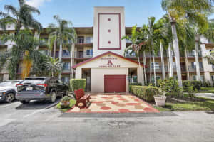 13700 Sw 11th Street, Pembroke Pines, Fl 33027, Pembroke Pines