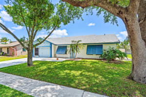 1146 10th Street, Boynton Beach, FL 33426 - MLS#B26021385