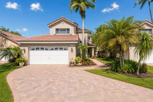 201 101st Avenue, Plantation, FL 33324 - MLS#B26021405