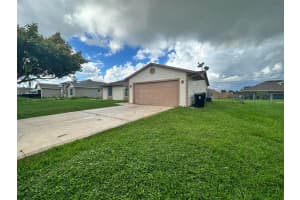 1021 Dubois Avenue, Port Saint Lucie, FL 34953 - MLS#B26021413