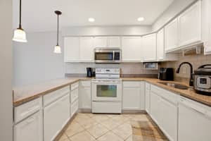 1607 Laurel Leaf Lane, Fort Pierce, FL 34950 - MLS#B26021422