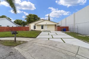6271 Hope Street, Hollywood, FL 33024 - MLS#B26021457