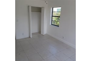 618 58th Street, West Palm Beach, FL 33407 - MLS#B26021492
