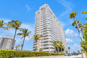 1950 Ocean Drive, Hallandale Beach, FL 33009 - MLS#B26021497