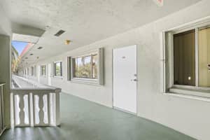 3100 Springdale Boulevard, Palm Springs, FL 33461 - MLS#B26021518