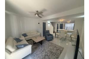 972 Jeffery Street, Boca Raton, FL 33487 - MLS#B26021534