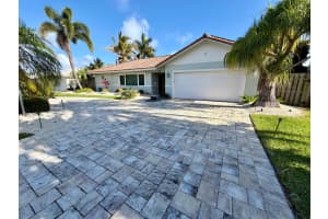 712 Forsyth Street, Boca Raton, FL 33487 - MLS#B26021535