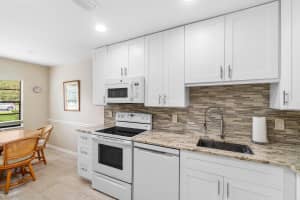 24 Stratford Drive, Boynton Beach, FL 33436 - MLS#B26021547