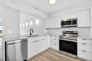 6866 Huntington Lane, Delray Beach, FL 33446 - MLS#B26021559