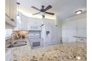 26 Pine Arbor Lane, Vero Beach, FL 32962 - MLS#B26021562