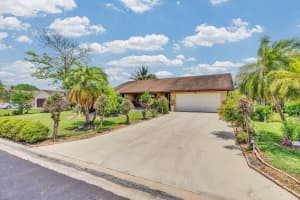 164 Meadowlark Drive, Royal Palm Beach, FL 33411 - MLS#B26021568