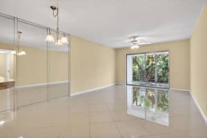 3060 Holiday Springs Boulevard, Margate, FL 33063 - MLS#B26021587