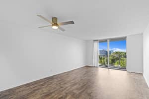 470 Executive Center Drive, West Palm Beach, FL 33401 - MLS#B26021624