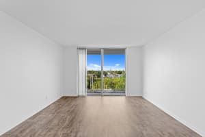 470 Executive Center Drive, West Palm Beach, FL 33401 - MLS#B26021624
